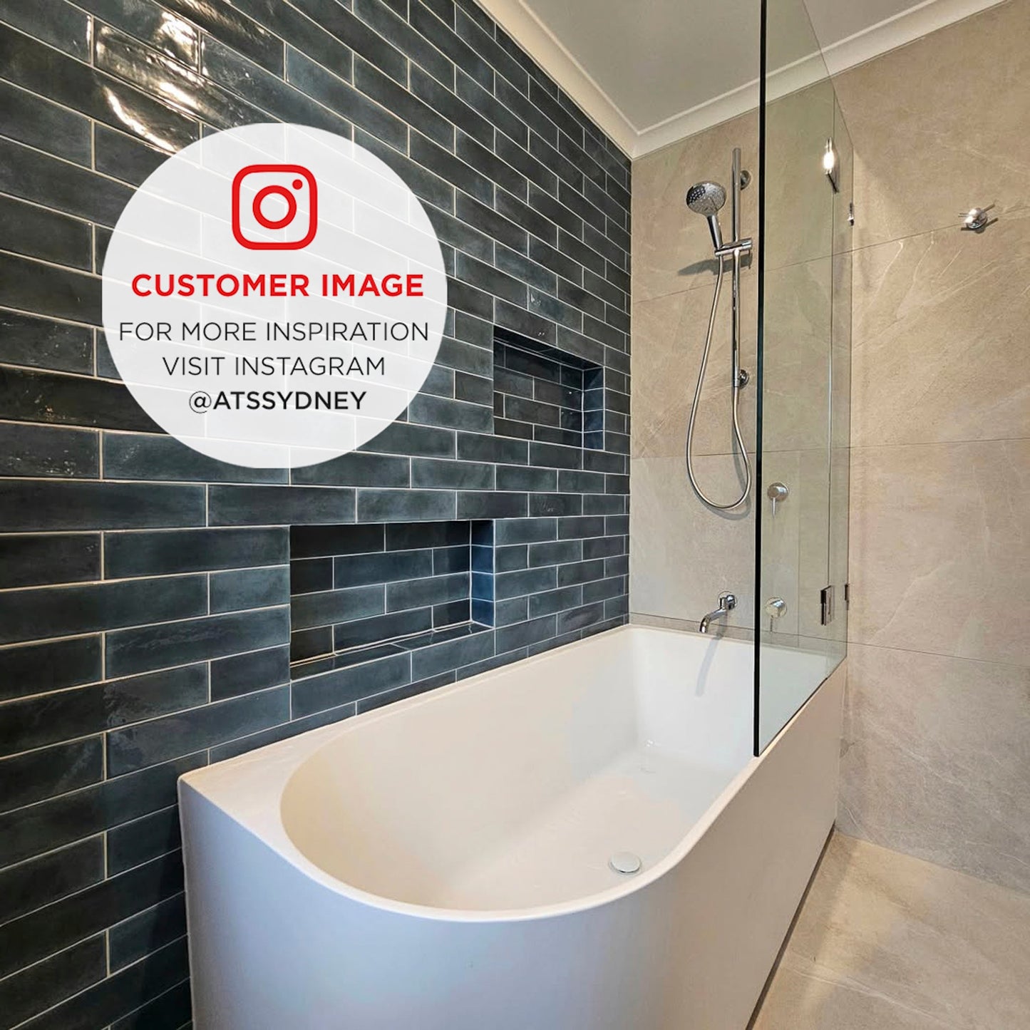 Arco 1500mm Freestanding Right Corner Bath, Gloss White