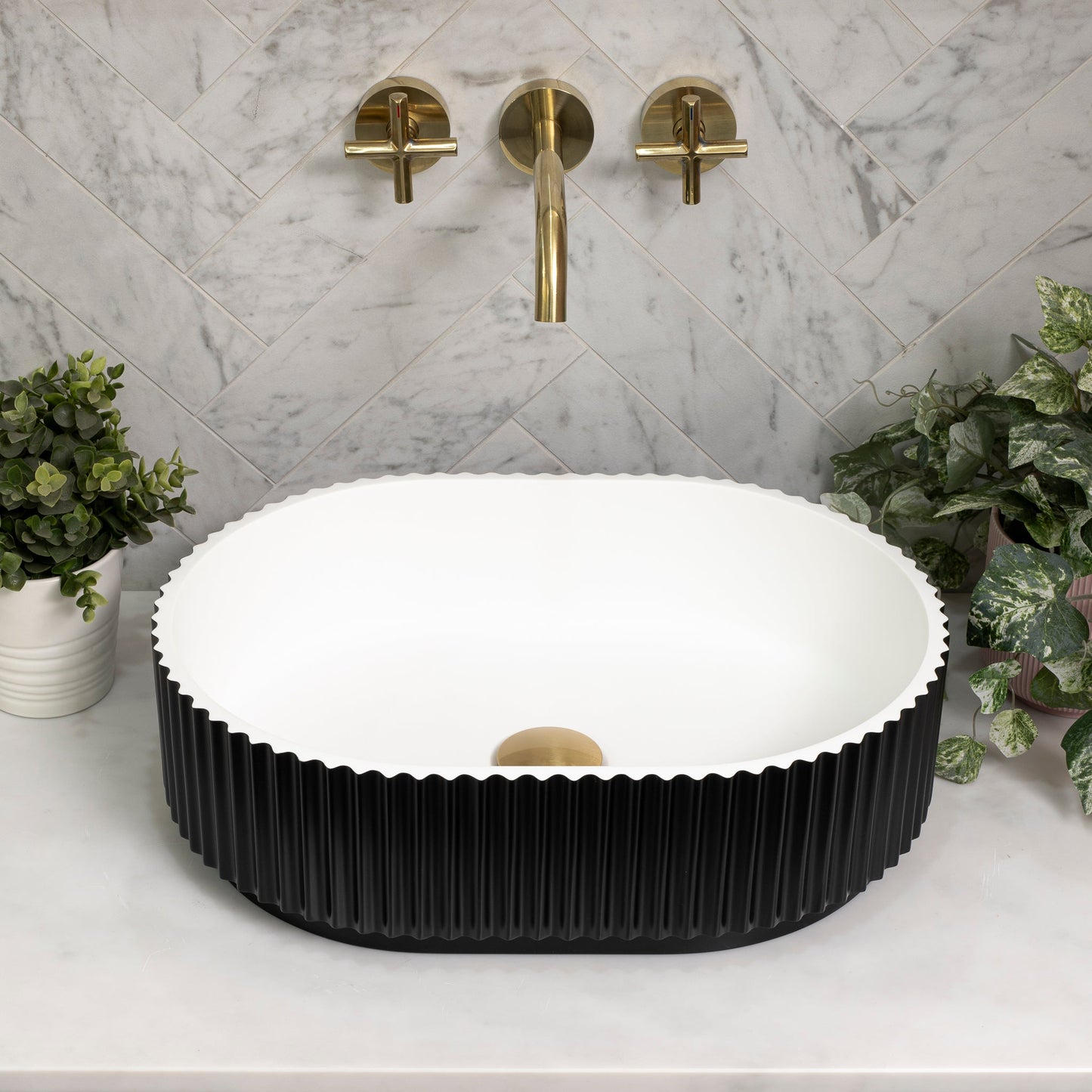 Stadio Groove 480mm Fluted Oval Artificial Stone Above-Counter Basin, Matte Black and White