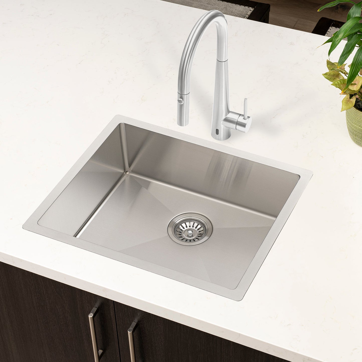 Profile Rise Gooseneck Kitchen Sink Mixer with Sensor and Pull-Out, Polished Chrome