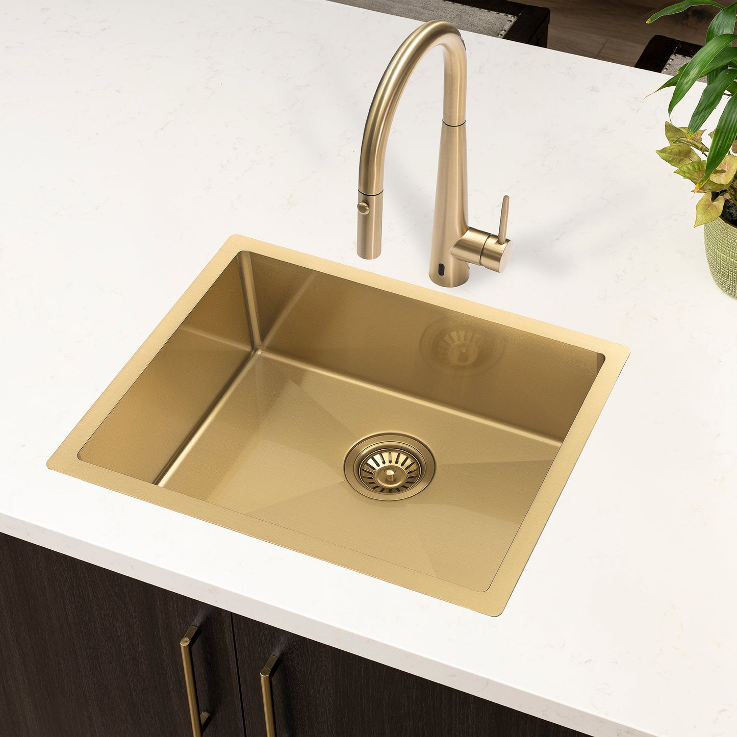 Profile Rise Gooseneck Kitchen Sink Mixer with Sensor and Pull-Out, PVD Brushed Brass Gold