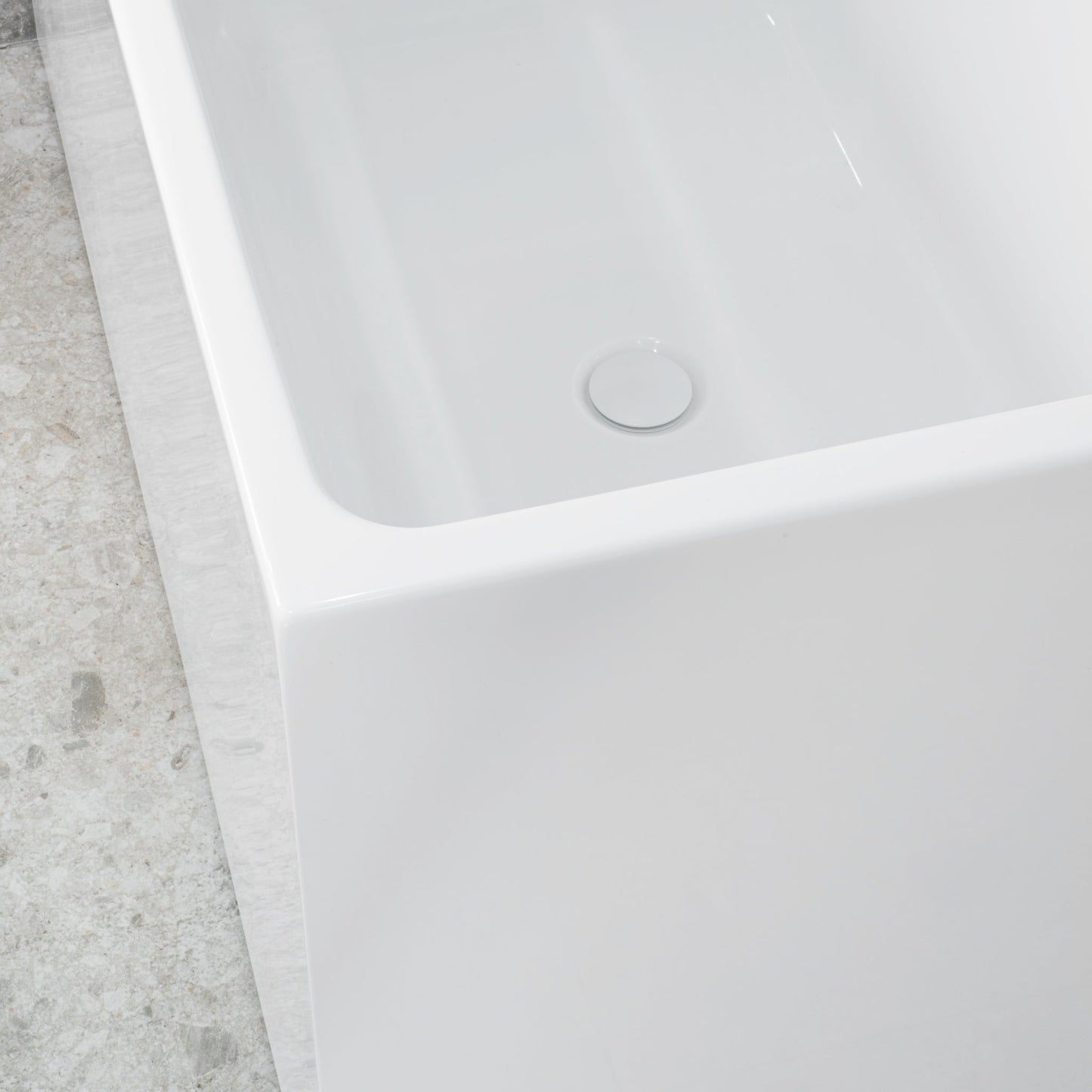 Cubix Extra Height 1000mm Japanese Soaking Bathtub, Gloss White