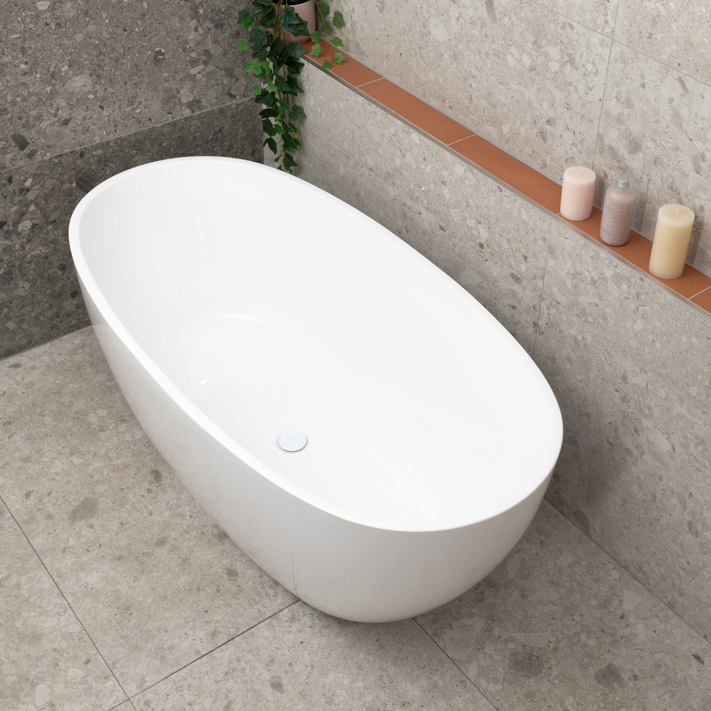 Byron Egg 1500mm Oval Freestanding Bath, Gloss White