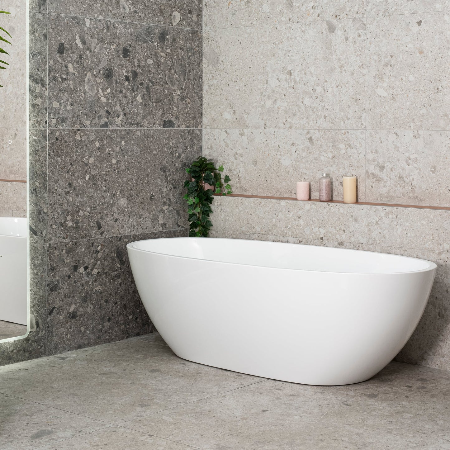 Byron Egg 1800mm Oval Freestanding Bath, Gloss White