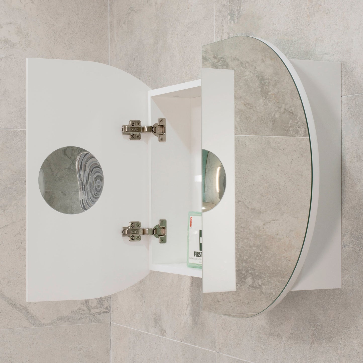 Pill Oval 900mm x 600mm Mirrored Shaving Cabinet, Matte White