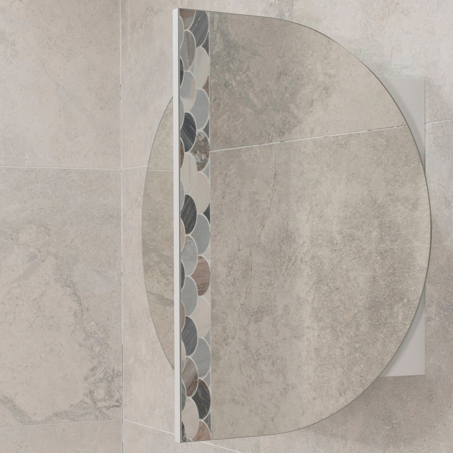 Pill Oval 900mm x 600mm Mirrored Shaving Cabinet, Matte White