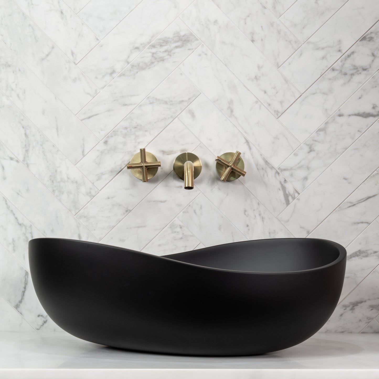 Wave Oval 600mm Artificial Stone Above-Counter Basin, Matte Black