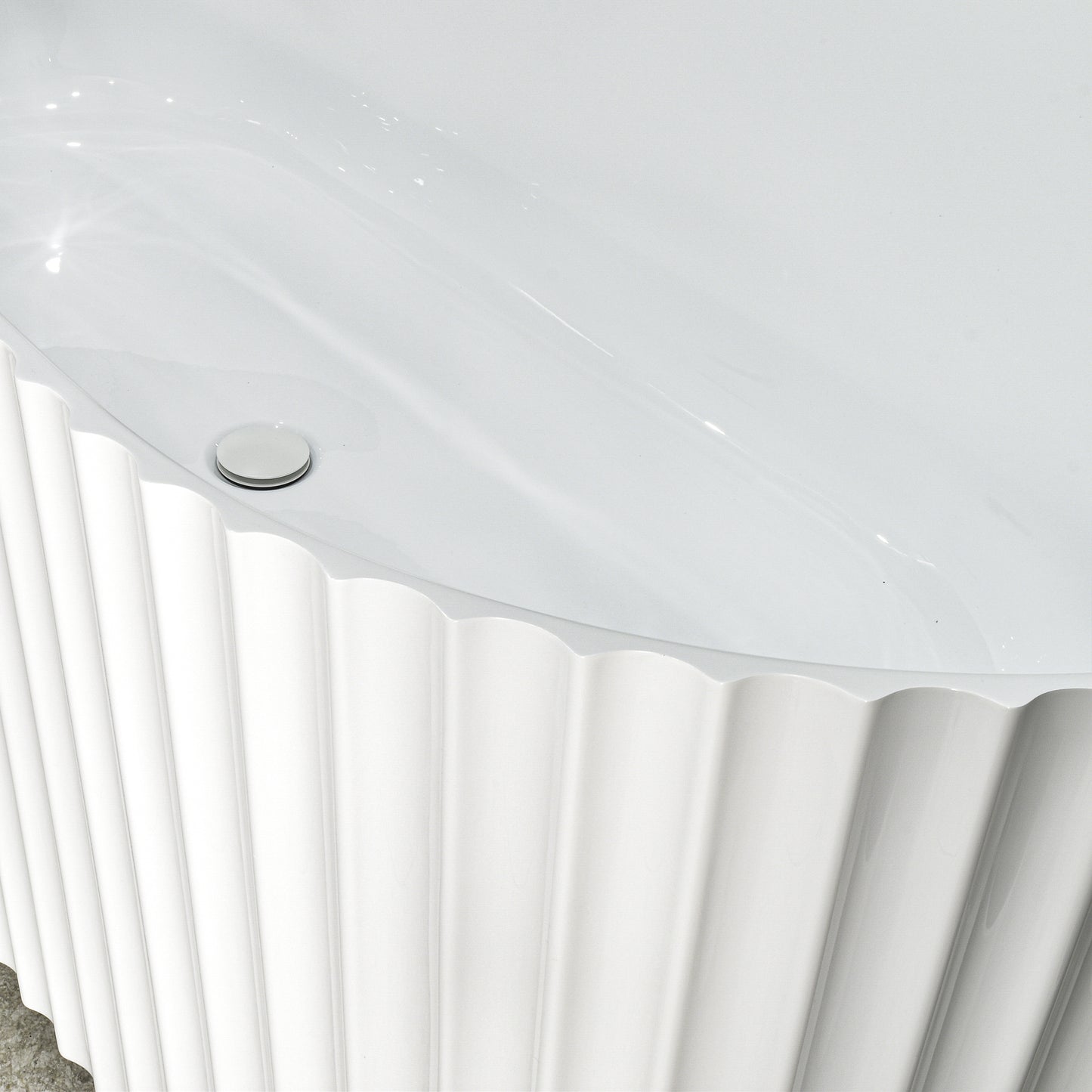Agora Groove 1700mm Fluted Oval Freestanding Bath, Gloss White